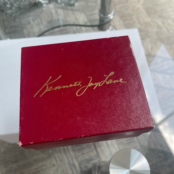 Earrings - Picture 5 of 5